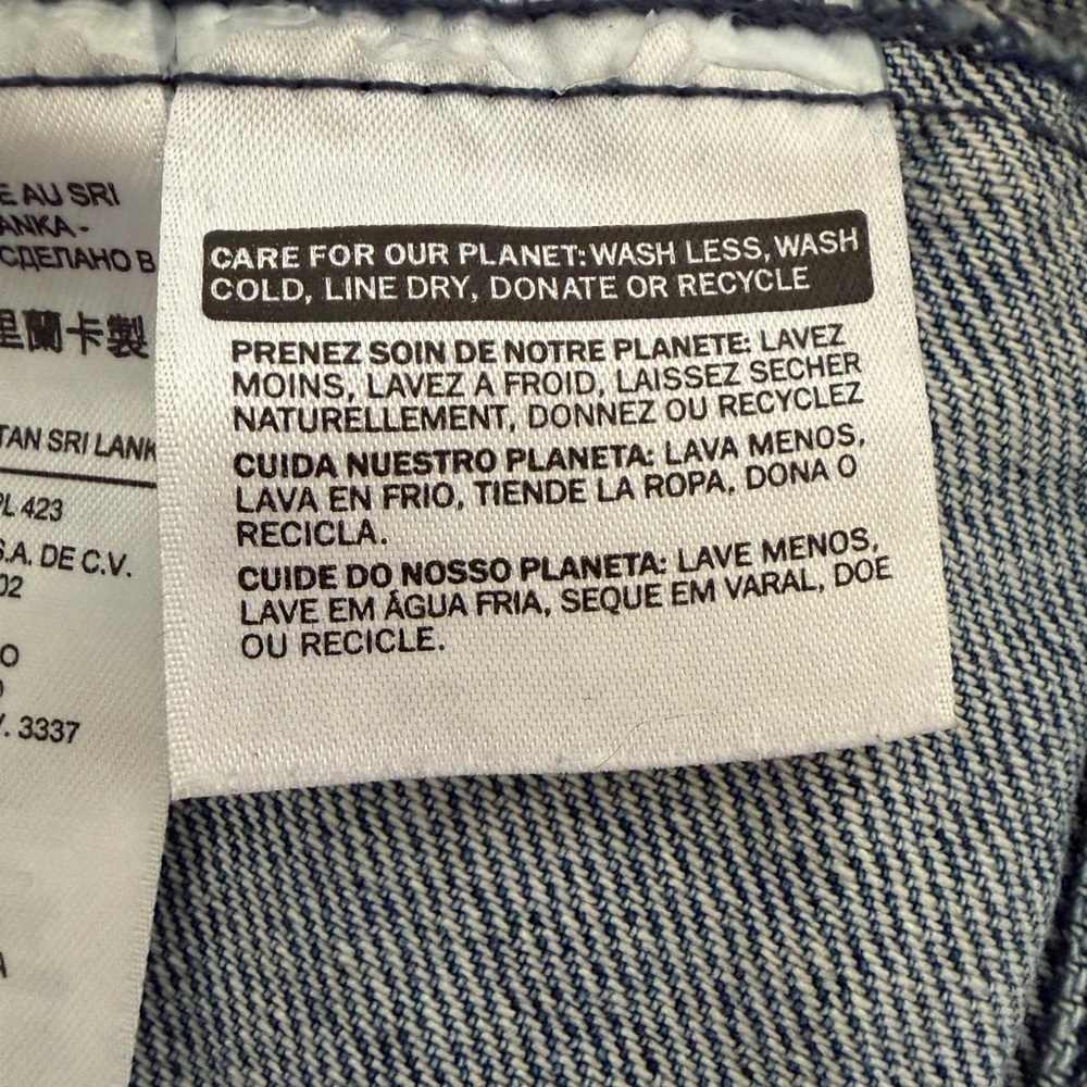 Levi's Vintage Blue Denim Jean red tag women’s classic Jacket/coat size medium - Picture 9 of 9
